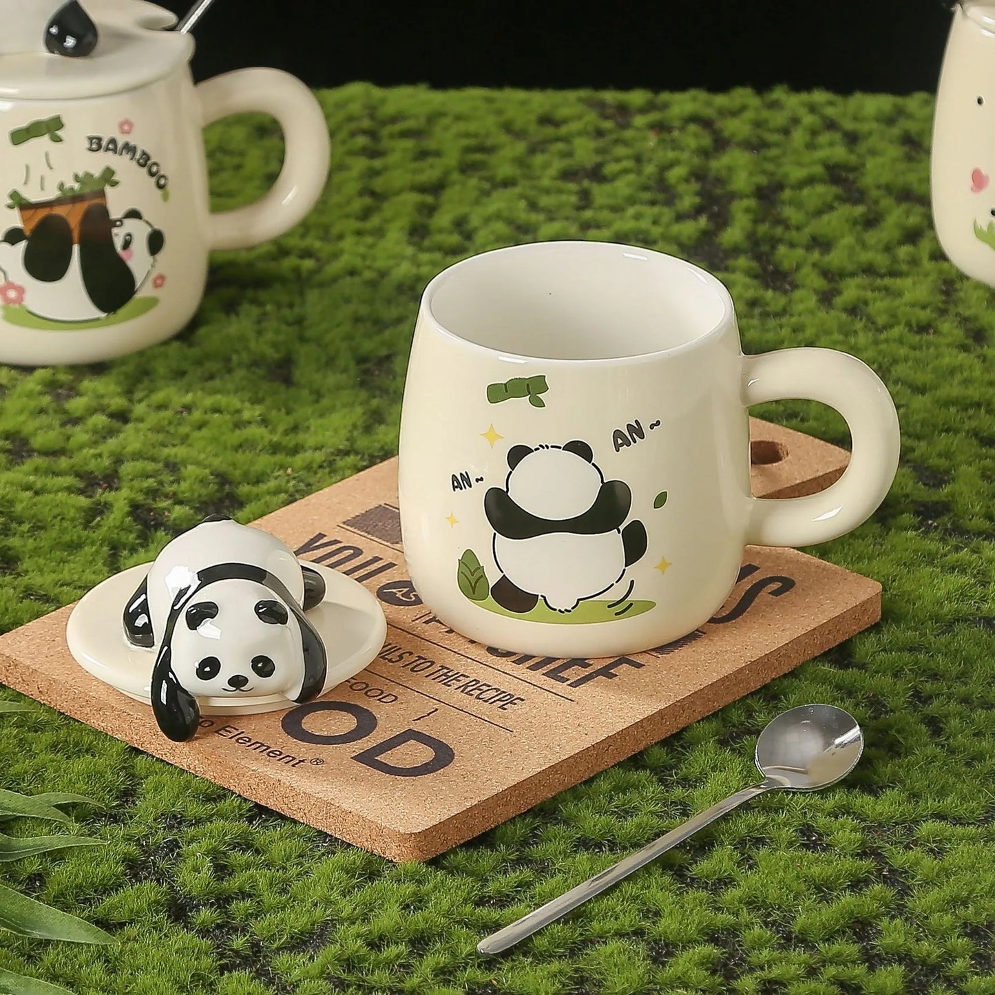 420ml Cute cartoon panda Mug Ceramic Hand-painted Pattern Mug with Lid Spoon Coffee mugs Milk Tea Mugs Breakfast Cup Gift Cup