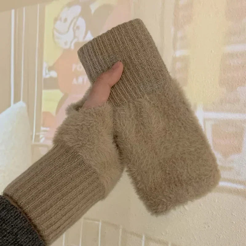 Women's soft mink wool middle finger gloves, solid black plush knitted wrist gloves, luxurious warmth, no fingers, writing, wint