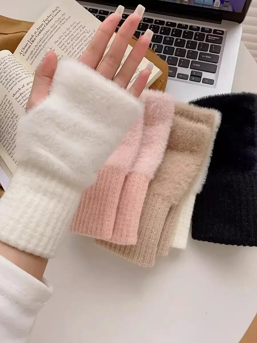 Women's soft mink wool middle finger gloves, solid black plush knitted wrist gloves, luxurious warmth, no fingers, writing, wint