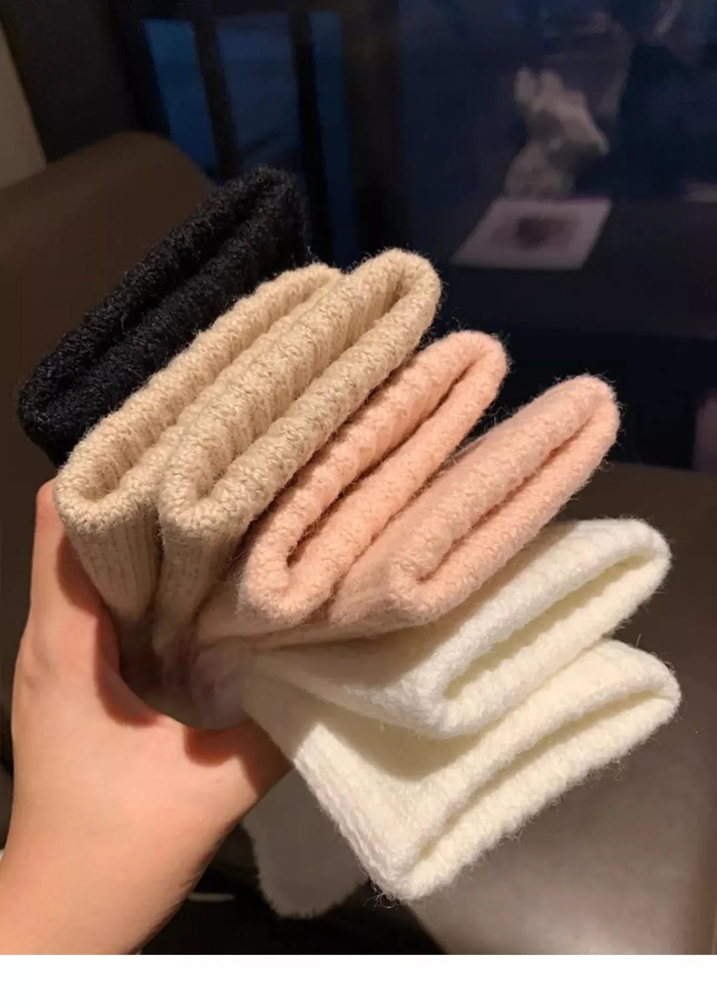 Women's soft mink wool middle finger gloves, solid black plush knitted wrist gloves, luxurious warmth, no fingers, writing, wint