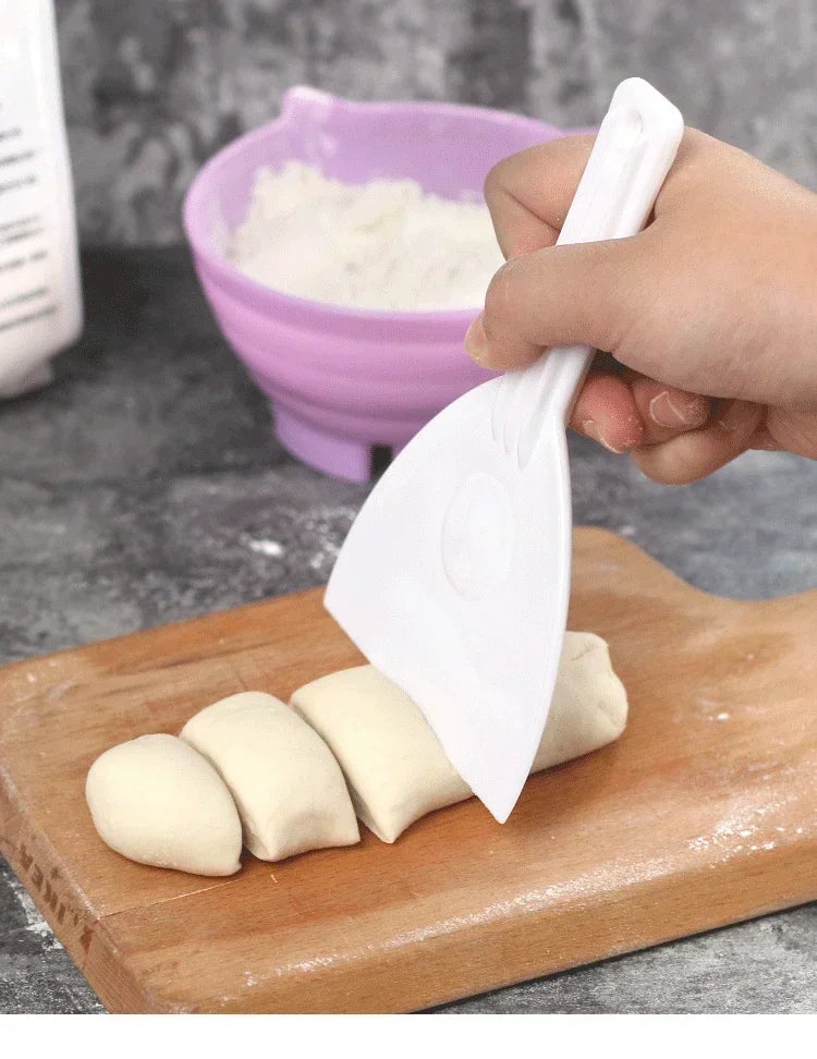 DIY Soft-scratch Boards Chocolate Baking Shovel Cake Cutting Knife Plastic Scraper Butter Dough Cutter Baking Kitchen Tools