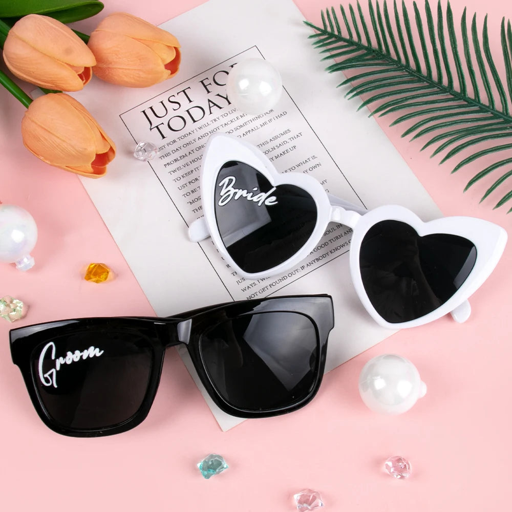 2pcs Bride groom Sunglasses Wedding Decoration Black White Heart Shaped Glasses Bachelorette Party Supplies Bridal Shower Favors