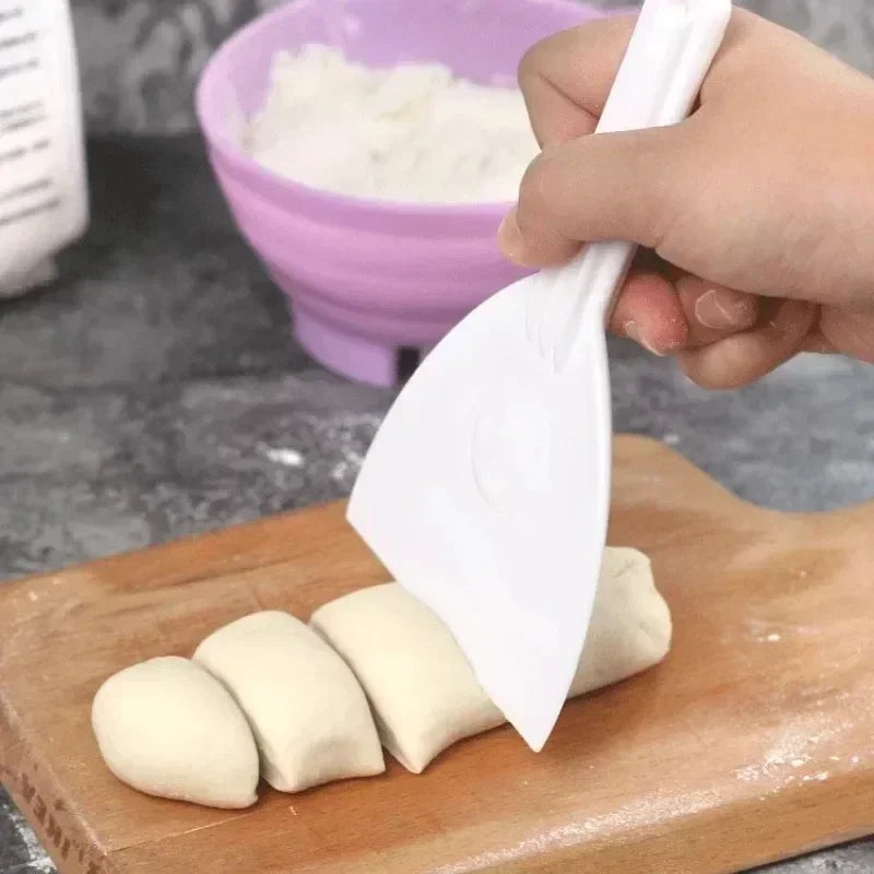 DIY Soft-scratch Boards Chocolate Baking Shovel Cake Cutting Knife Plastic Scraper Butter Dough Cutter Baking Kitchen Tools