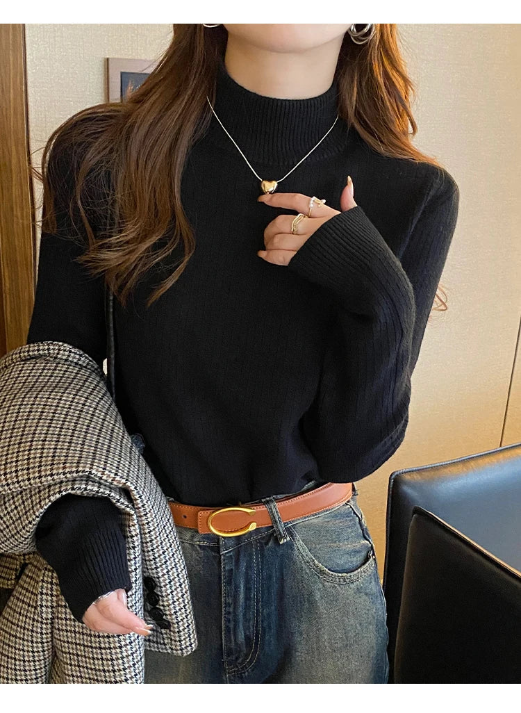 Women's Turtleneck Sweater Winter 2025 Retro Red with Velvet Lining Thickened Inner Wear Thermal Knitting Bottoming Shirt